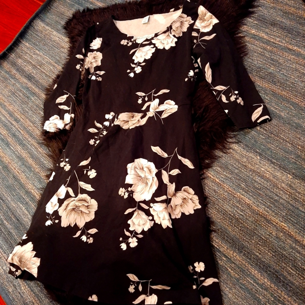 Old Navy Black Floral Dress